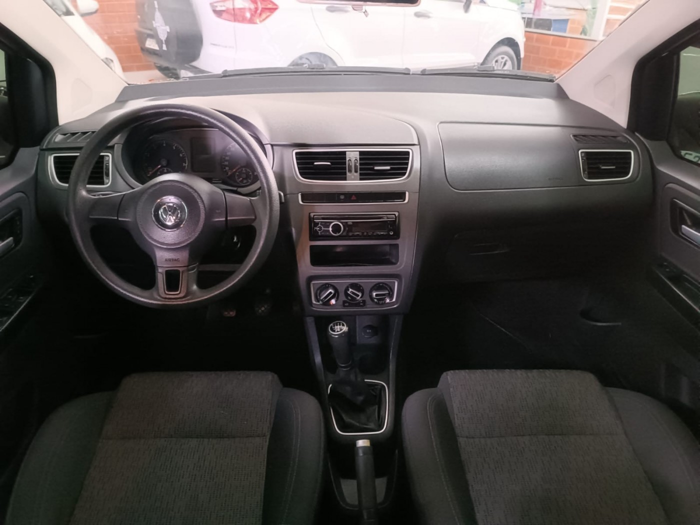 VW FOX 1.6 - Foto 5