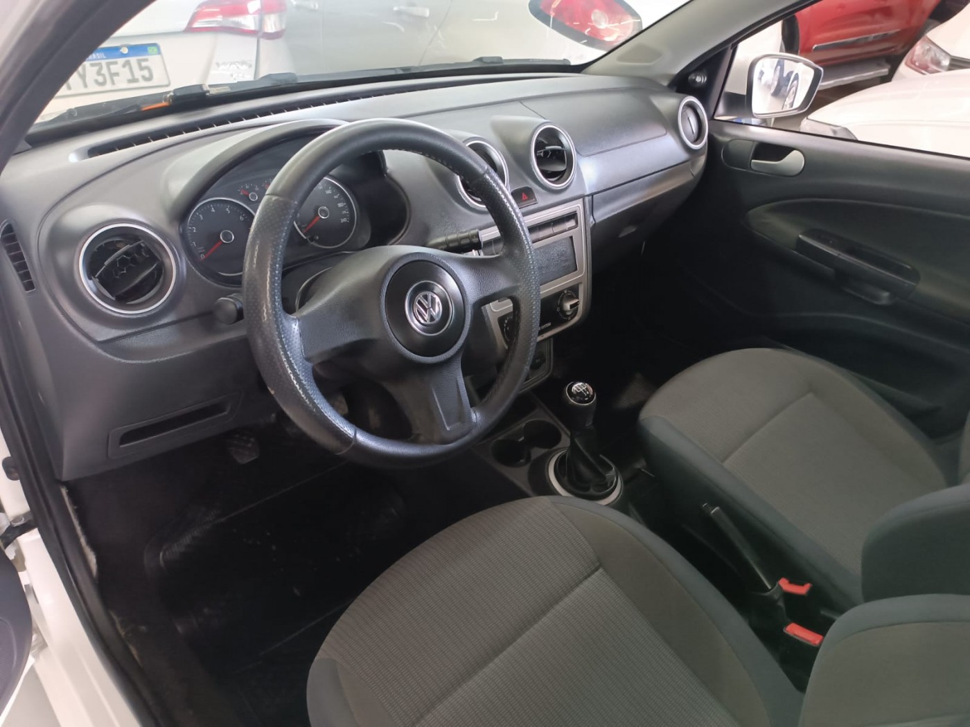 VW VOYAGE 1.6 - Foto 3