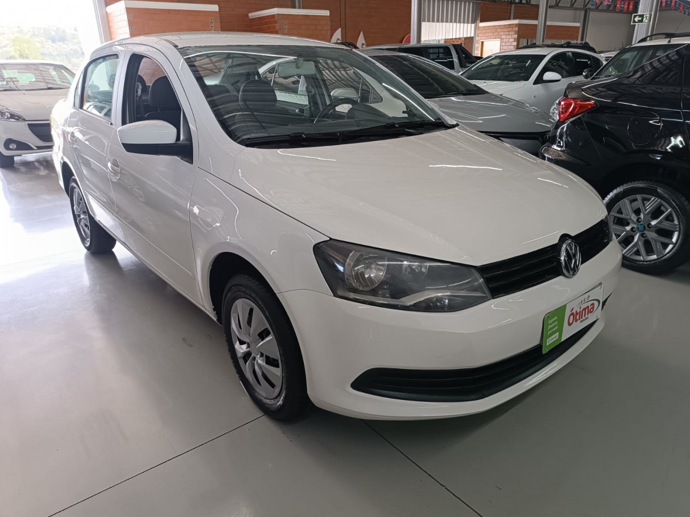 VW VOYAGE 1.6 - Foto 2