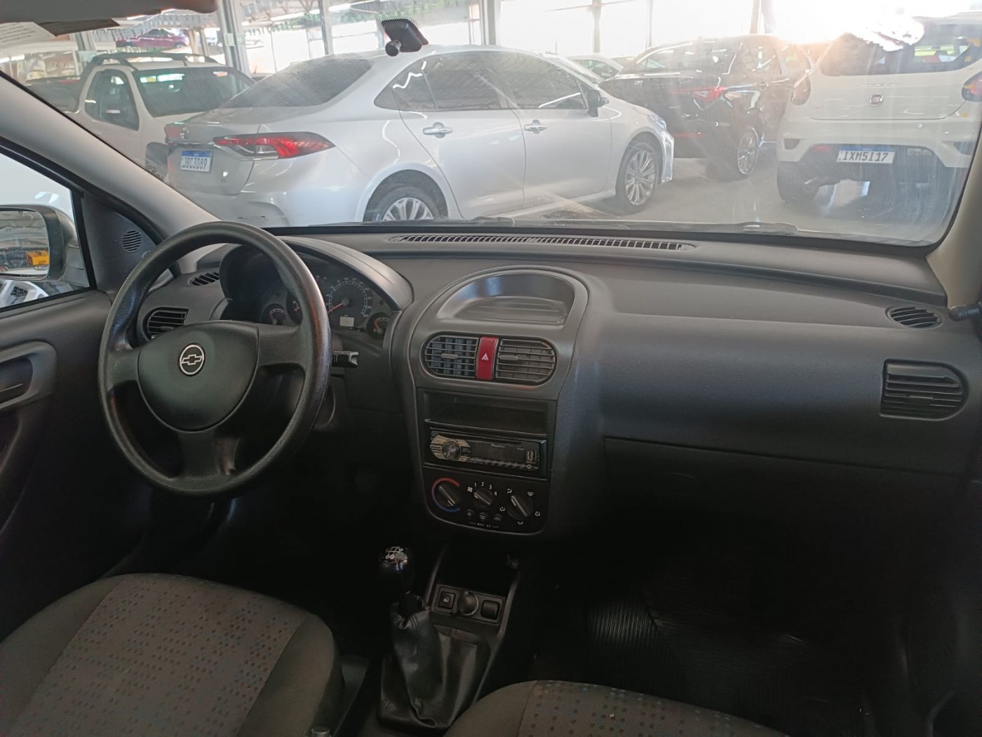 GM CORSA HATCH 1.4 UNICO DONO - Foto 5