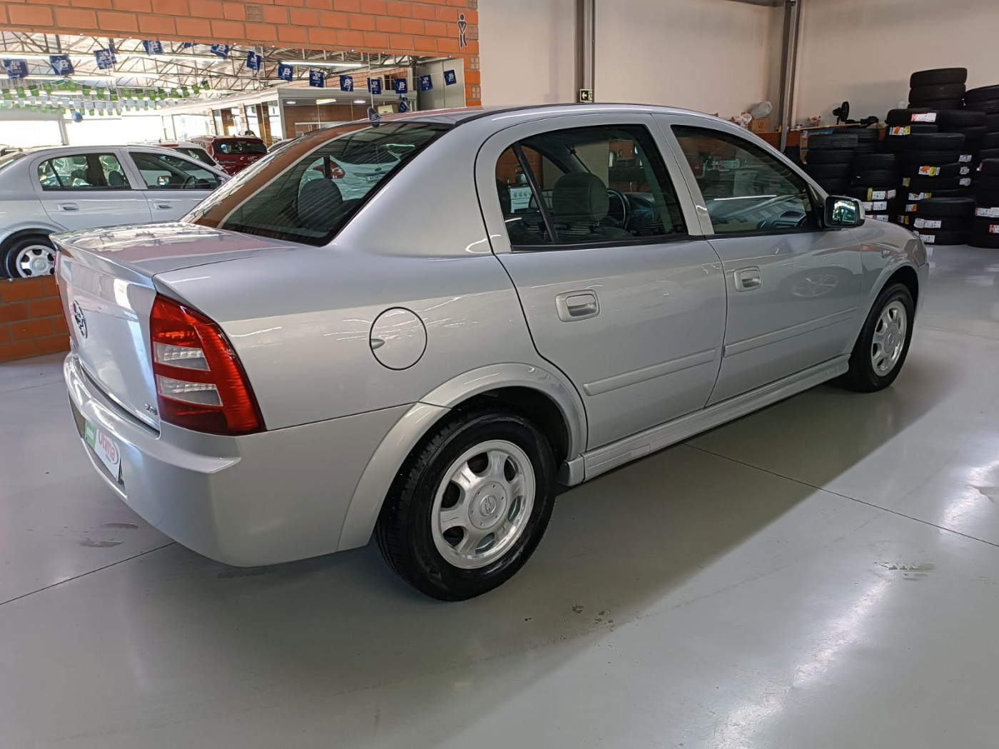 GM ASTRA SEDAN 2.0 - Foto 7