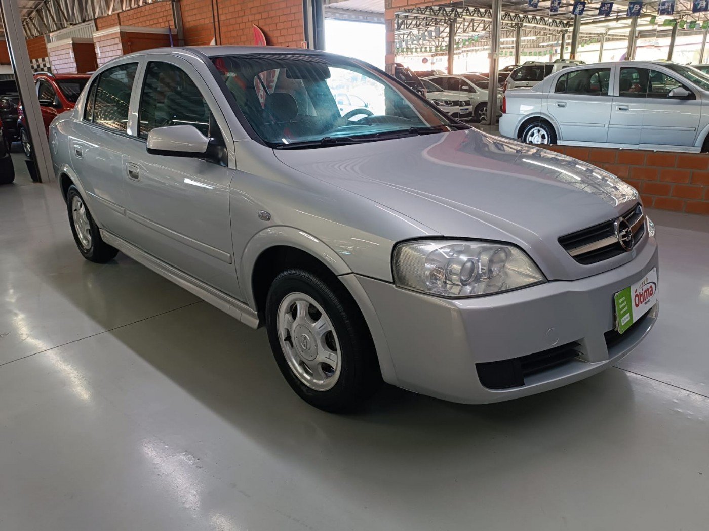 GM ASTRA SEDAN 2.0 - Foto 2