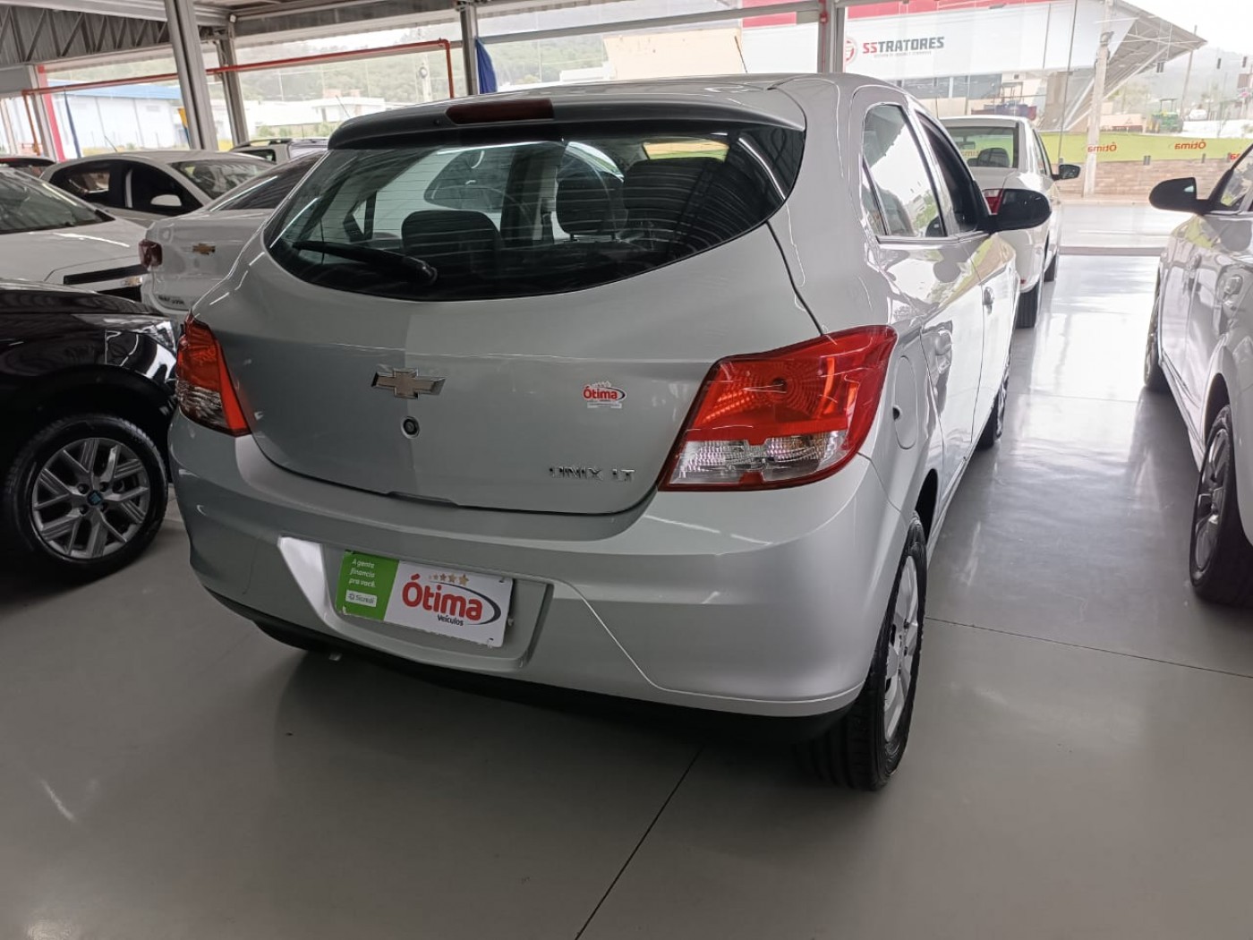 GM ONIX LT 1.0 - Foto 6