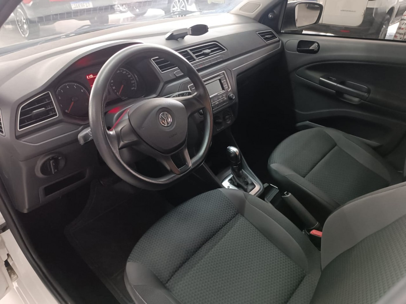 VW VOYAGE 1.6 AUTOMATICO - Foto 3