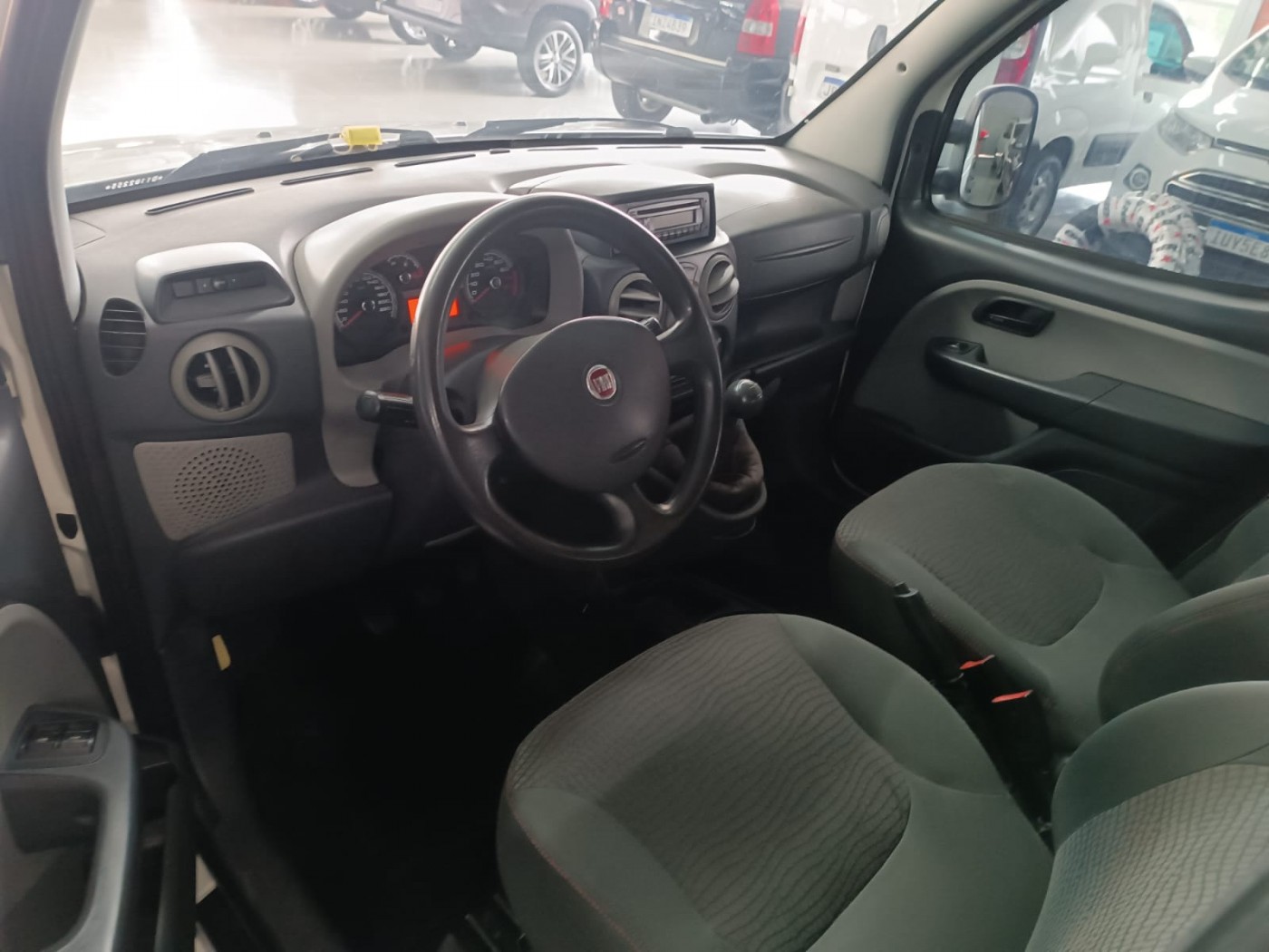 FIAT DOBLO ADVENTURE XINGU 6 LUGARES - Foto 3