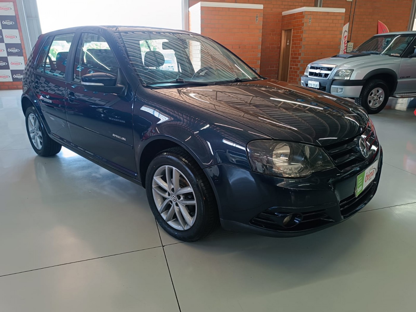 VW GOLF SPORTLINE 1.6 COM TETO SOLAR - Foto 2