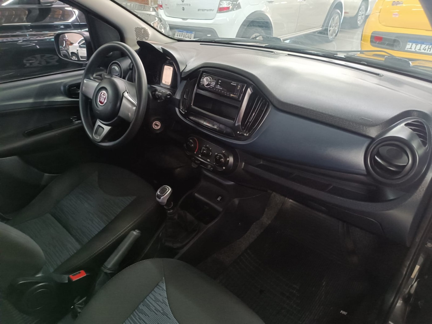 FIAT NOVO UNO ATTRACTIVE - Foto 4