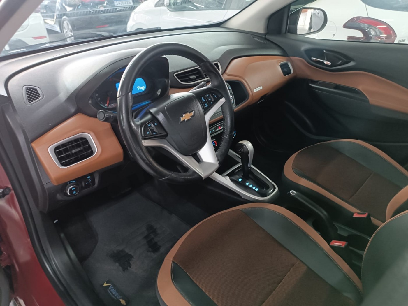 GM ONIX 1.4 ACTIVE AUTOMATICO - Foto 3