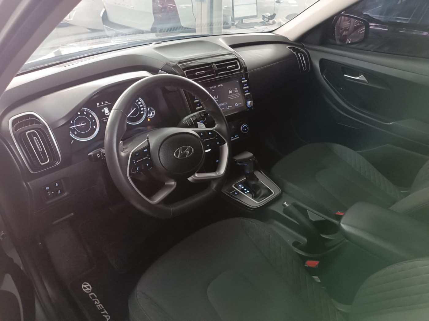 HYUNDAI CRETA LIMITED - Foto 3