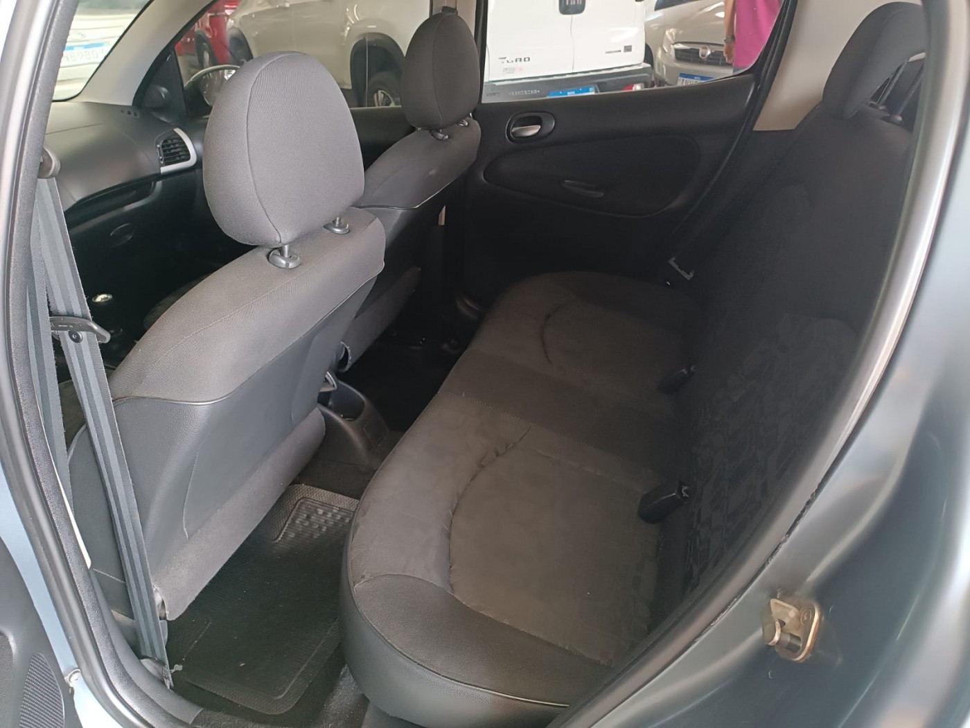 PEUGEOT 207 PASSION 1.4 - Foto 6