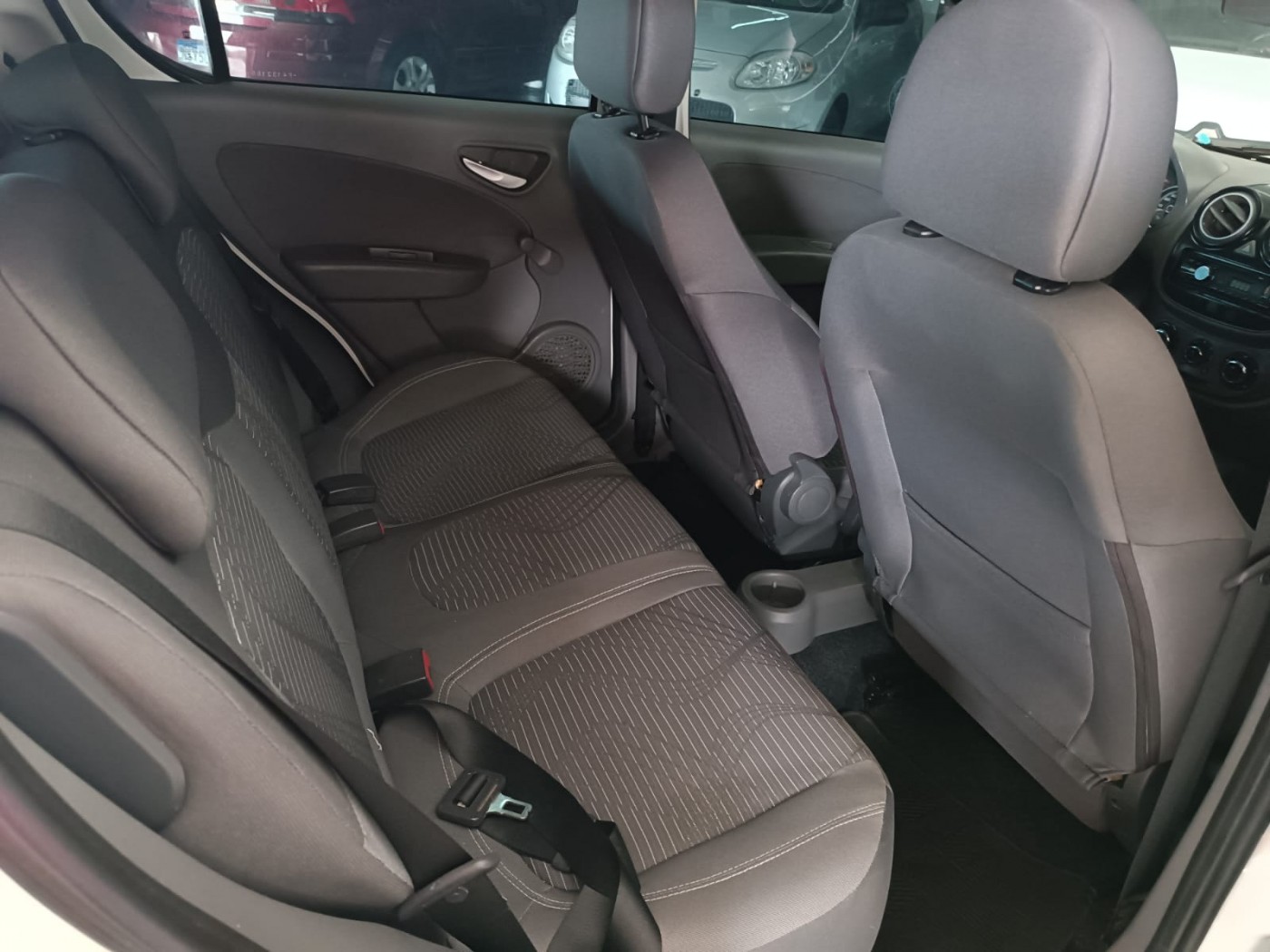 FIAT PALIO ATTRACTIVE 1.0 - Foto 6