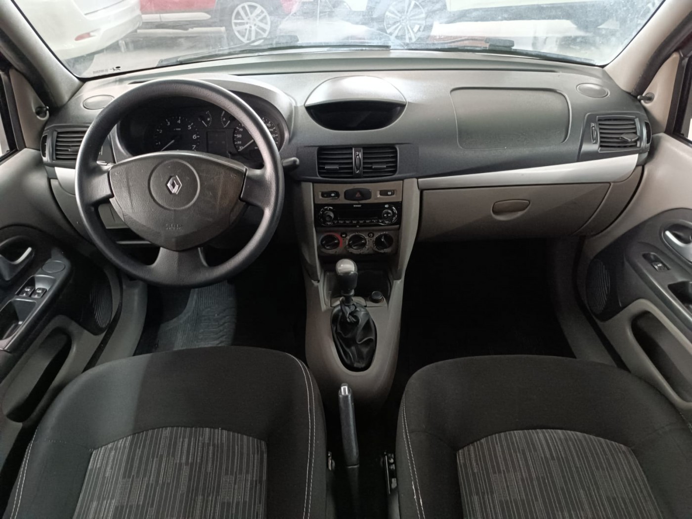 RENAULT SYMBOL 1.6 - Foto 5