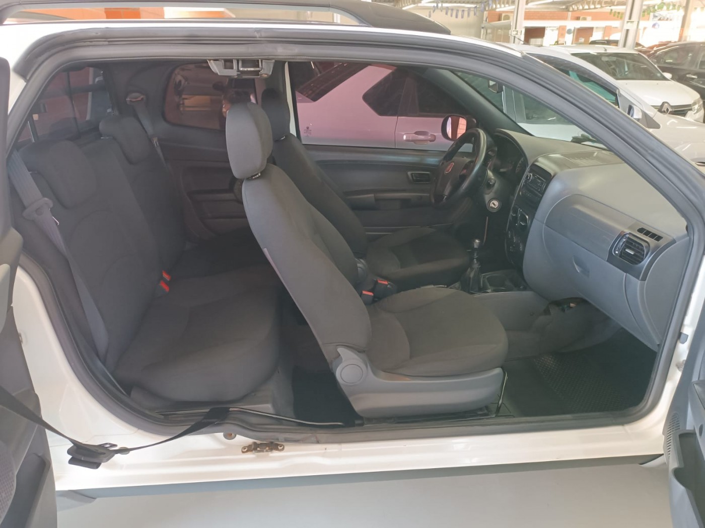 FIAT STRADA HARD WORKING 1.4 - Foto 5