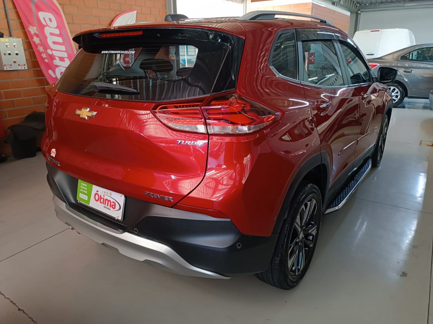 GM TRACKER PREMIER COM TETO SOLAR - Foto 7