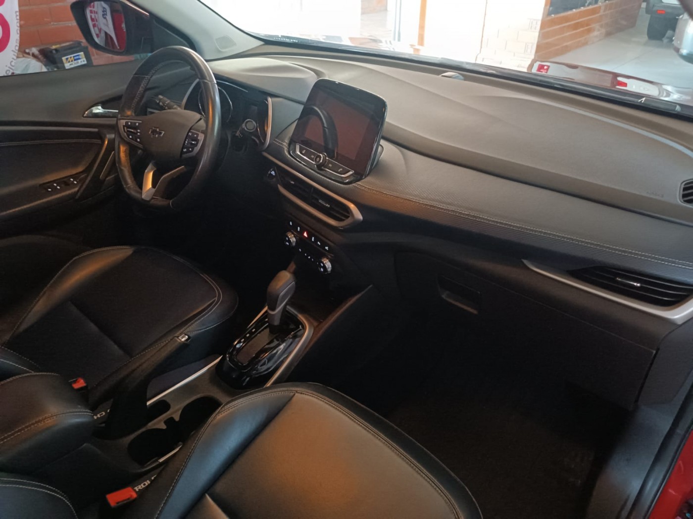 GM TRACKER PREMIER COM TETO SOLAR - Foto 3