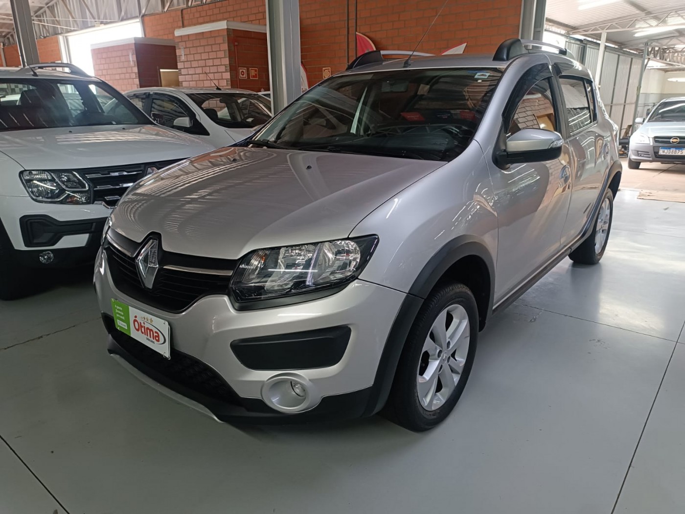 RENAULT SANDERO STEPWAY 1.6 AUTOMATICO - Foto 2
