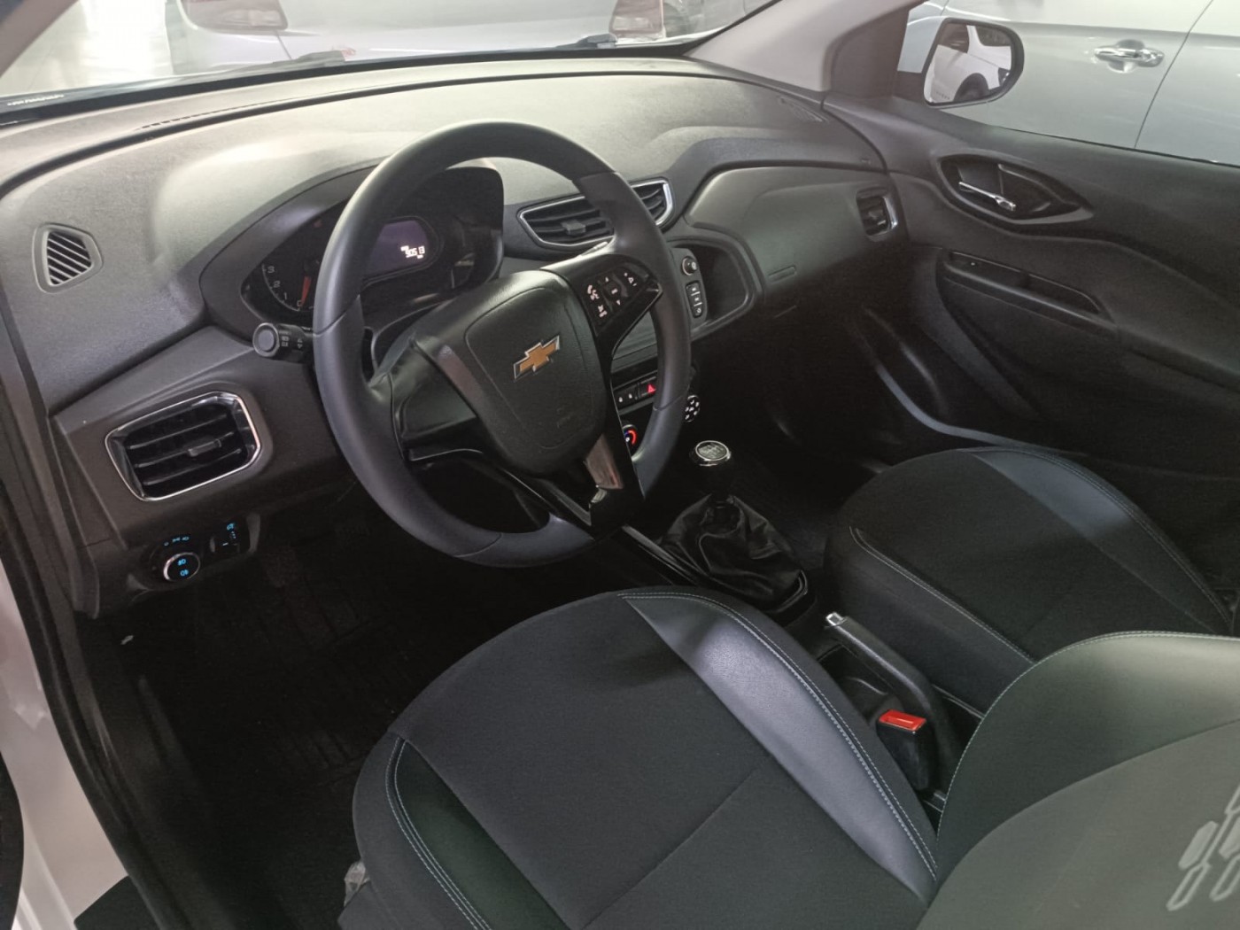 GM PRISMA LT 1.4 - Foto 3