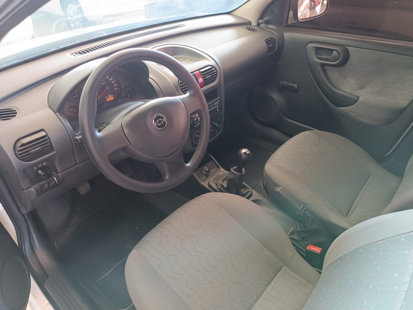 GM CORSA HB 1.0 - Foto 3