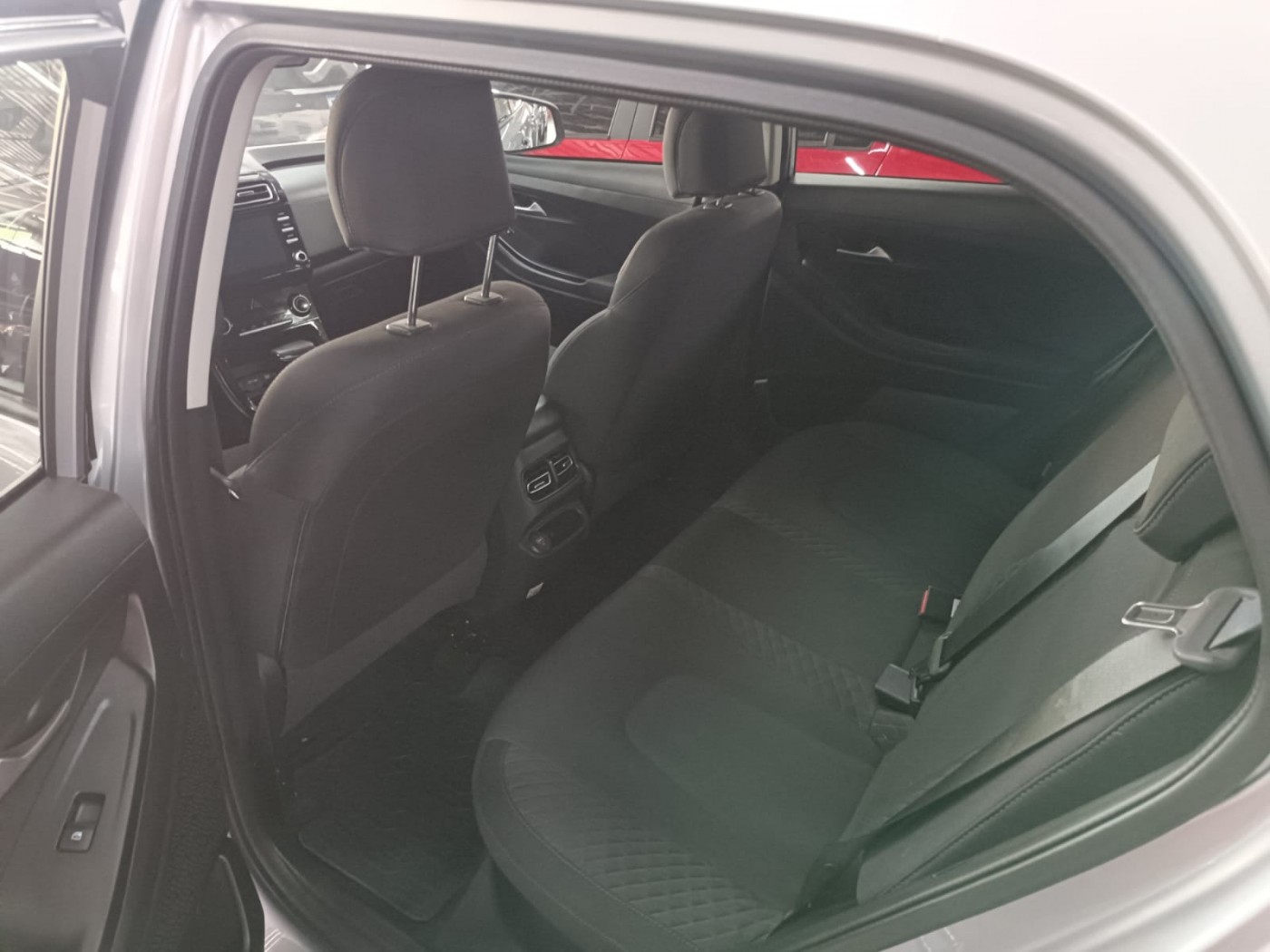 HYUNDAI CRETA LIMITED - Foto 6