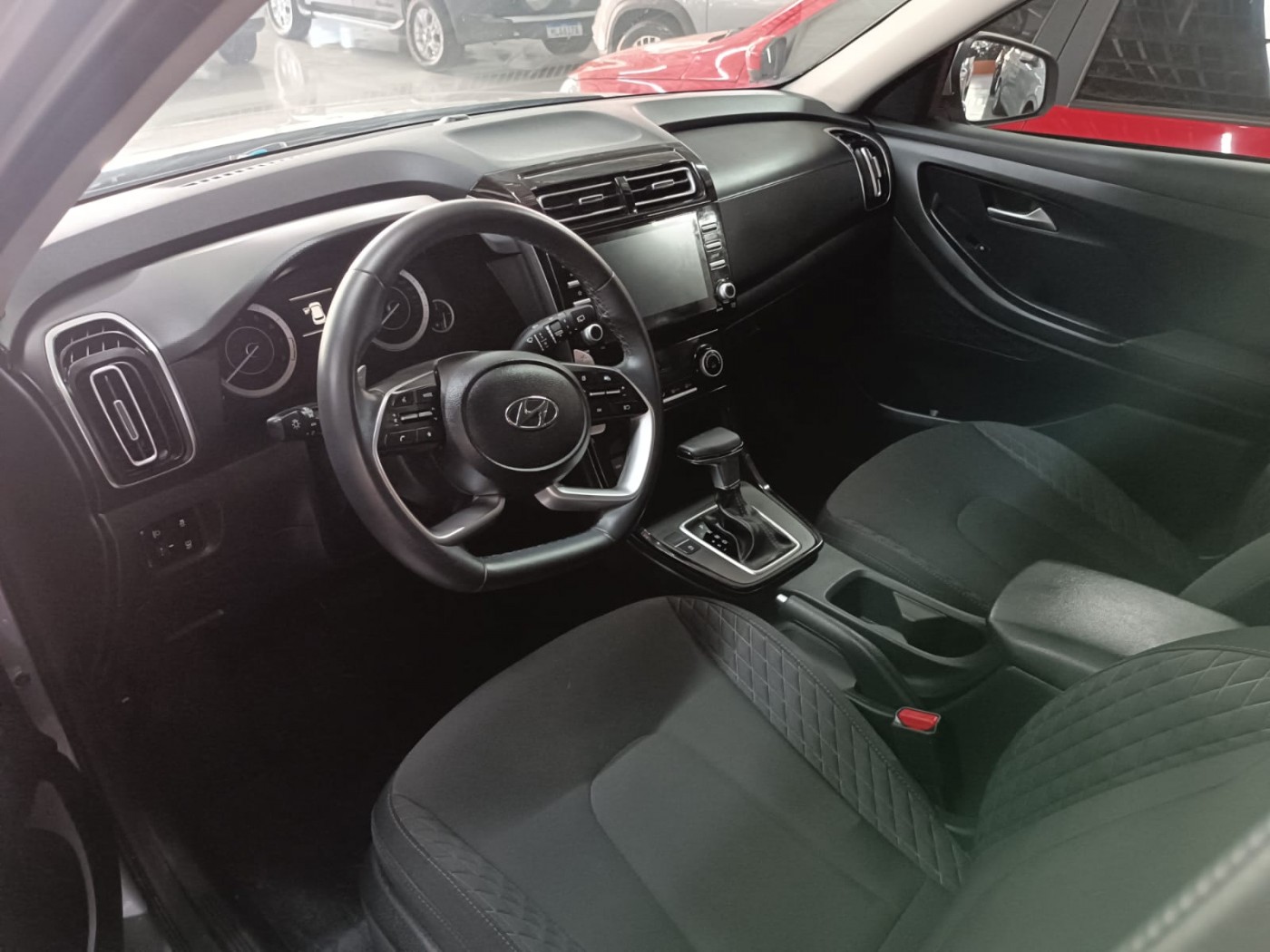 HYUNDAI CRETA LIMITED - Foto 3