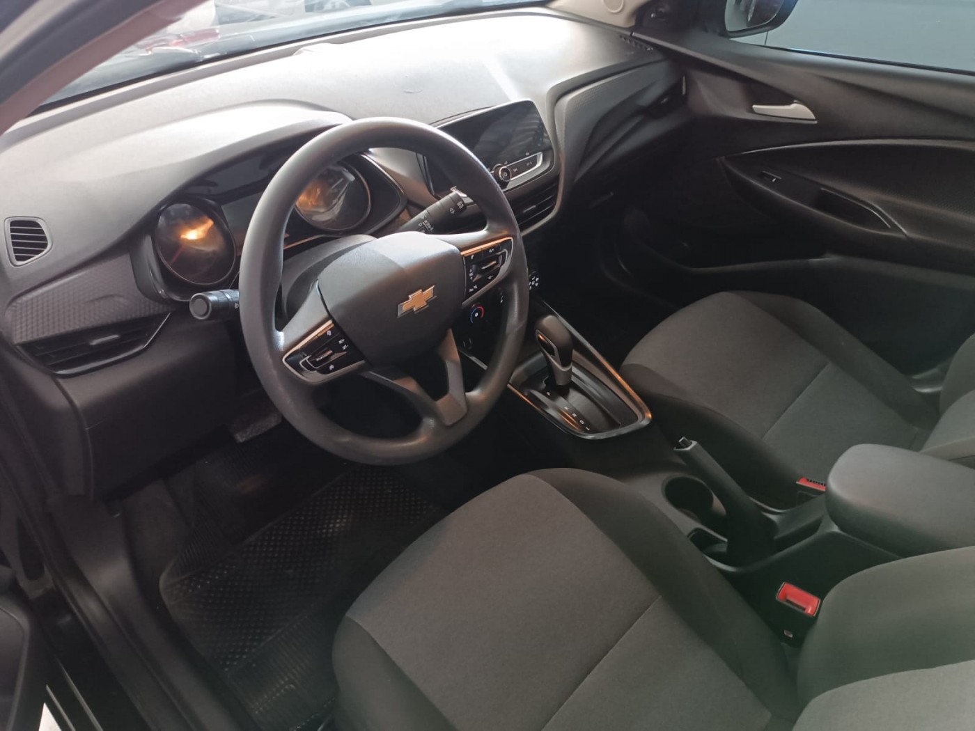 GM ONIX PLUS 1.0 - Foto 3