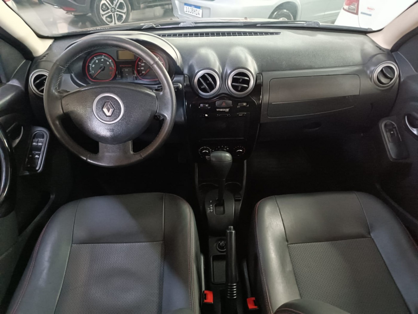 RENAULT SANDERO STEPWAY 1.6 AUTOMATICO - Foto 5