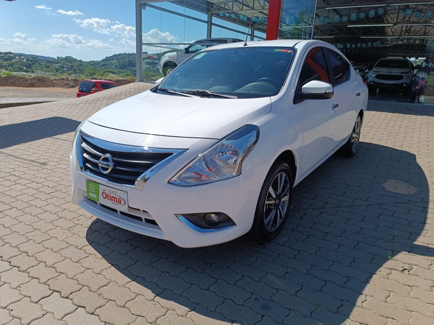 NISSAN VERSA SL 1.6 - Foto 2