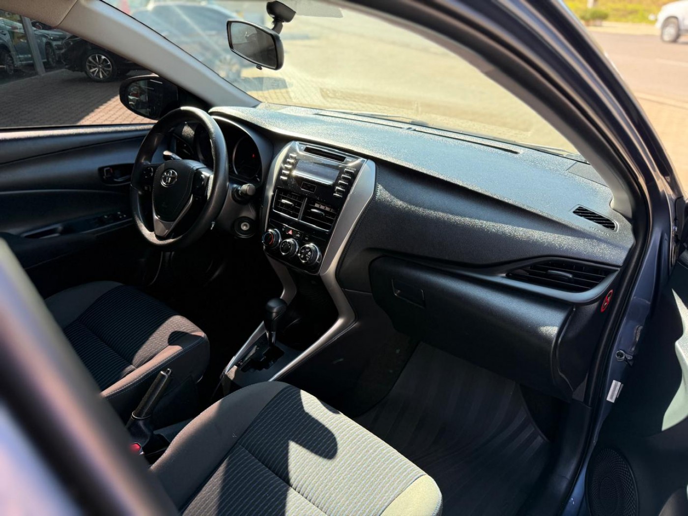 TOYOTA YARIS 1.5 XL LIVE - Foto 4