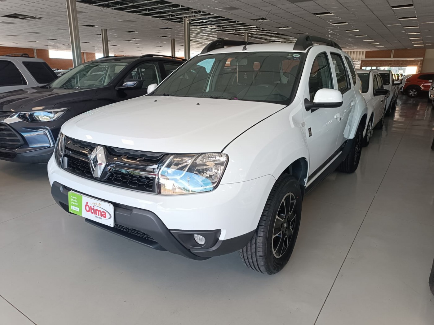DUSTER DAKAR 1.6 - Foto 1