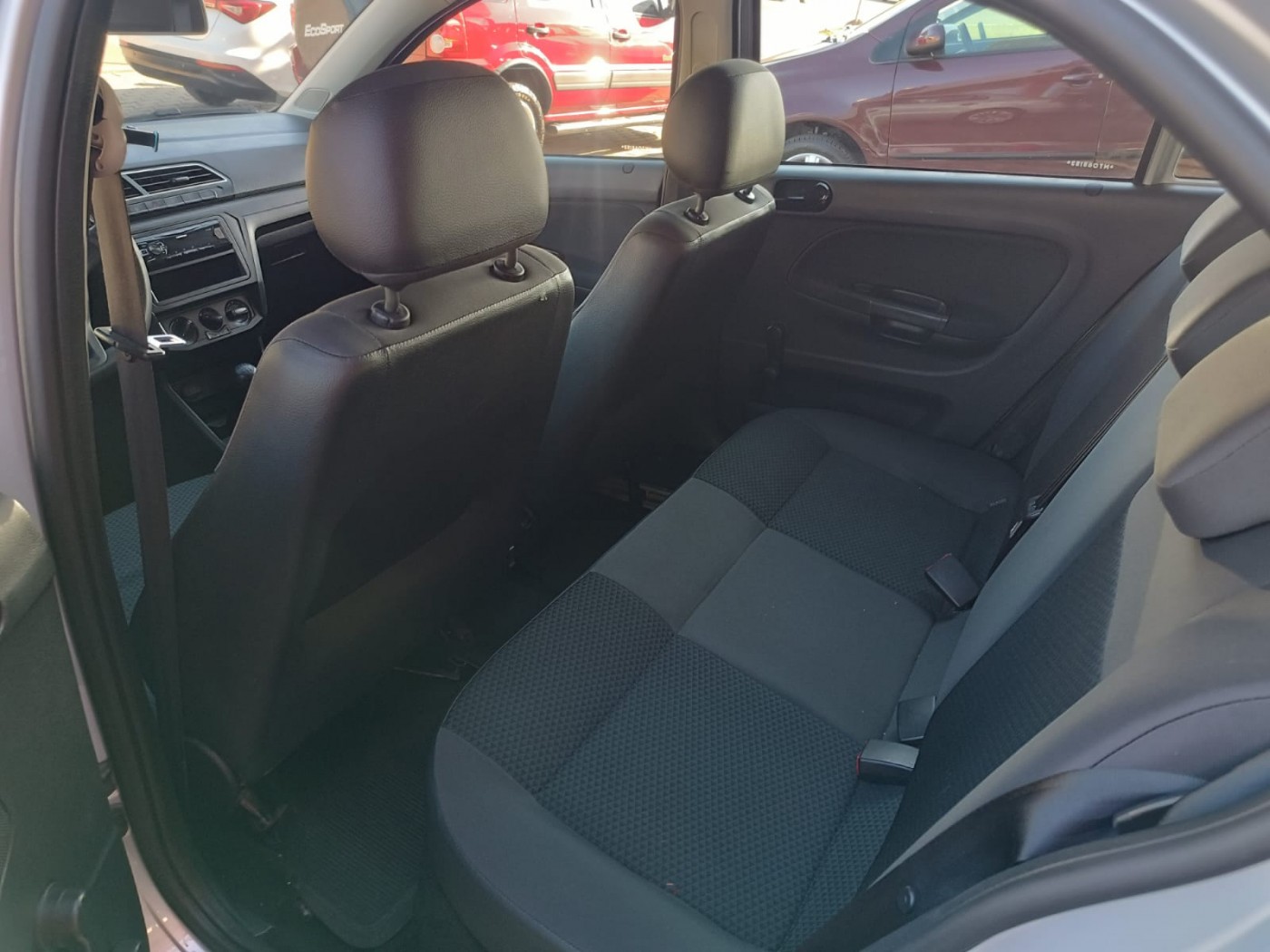 VW VOYAGE 1.6  - Foto 6