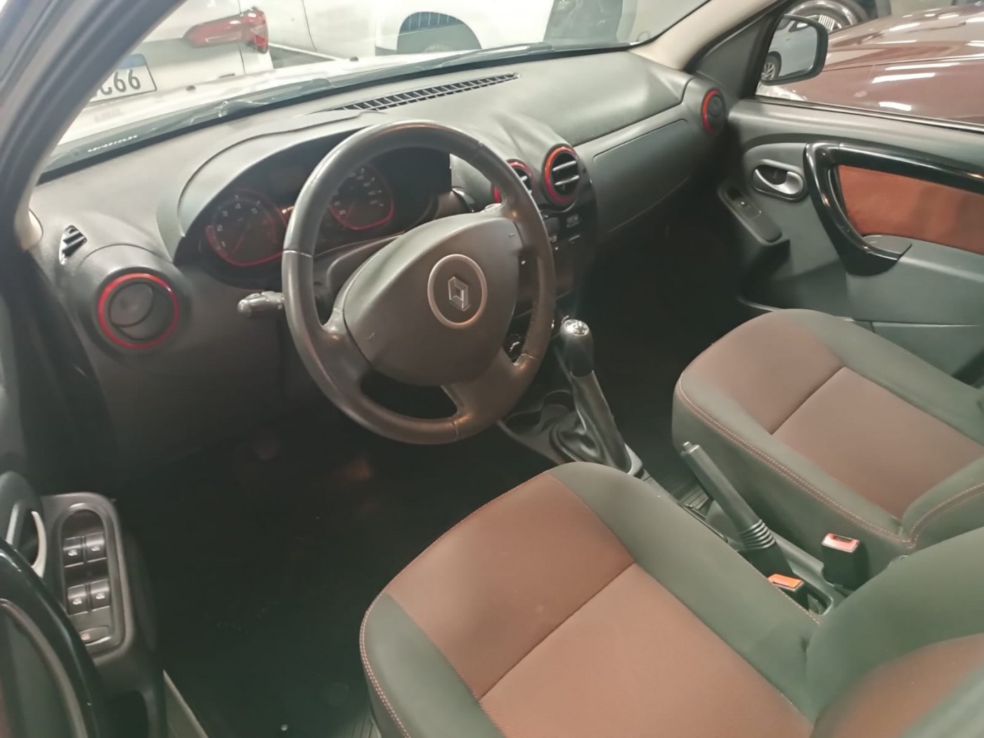 RENAULT SANDERO STEPWAY 1.6 - Foto 3