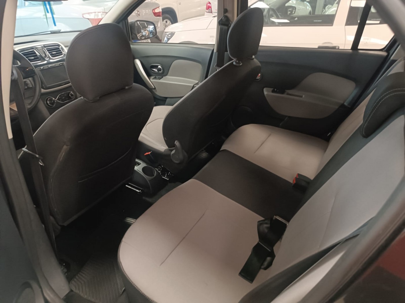 RENAULT LOGAN 1.6 - Foto 6