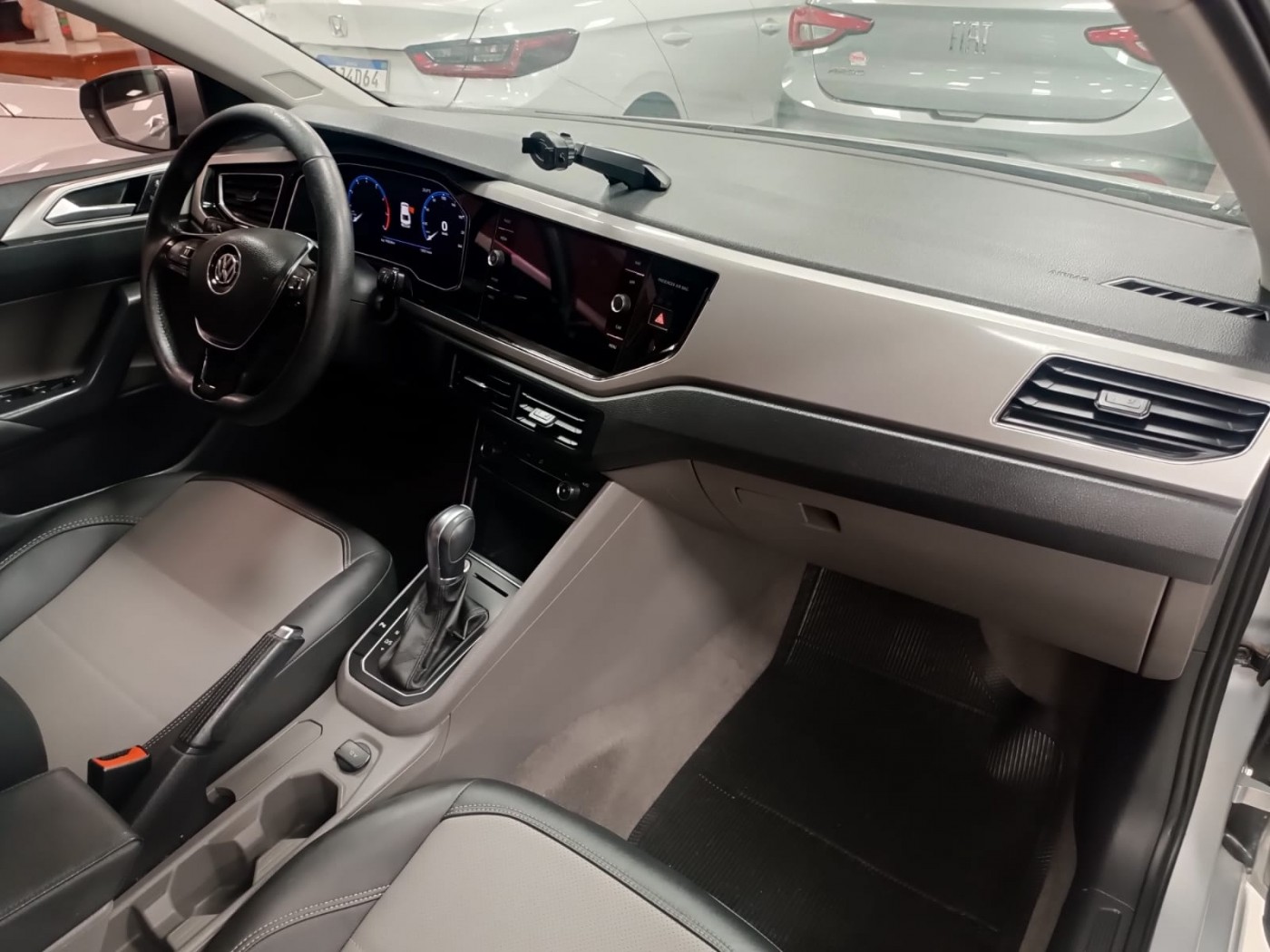 VW VIRTUS HIGHLINE UNICA DONA  - Foto 4