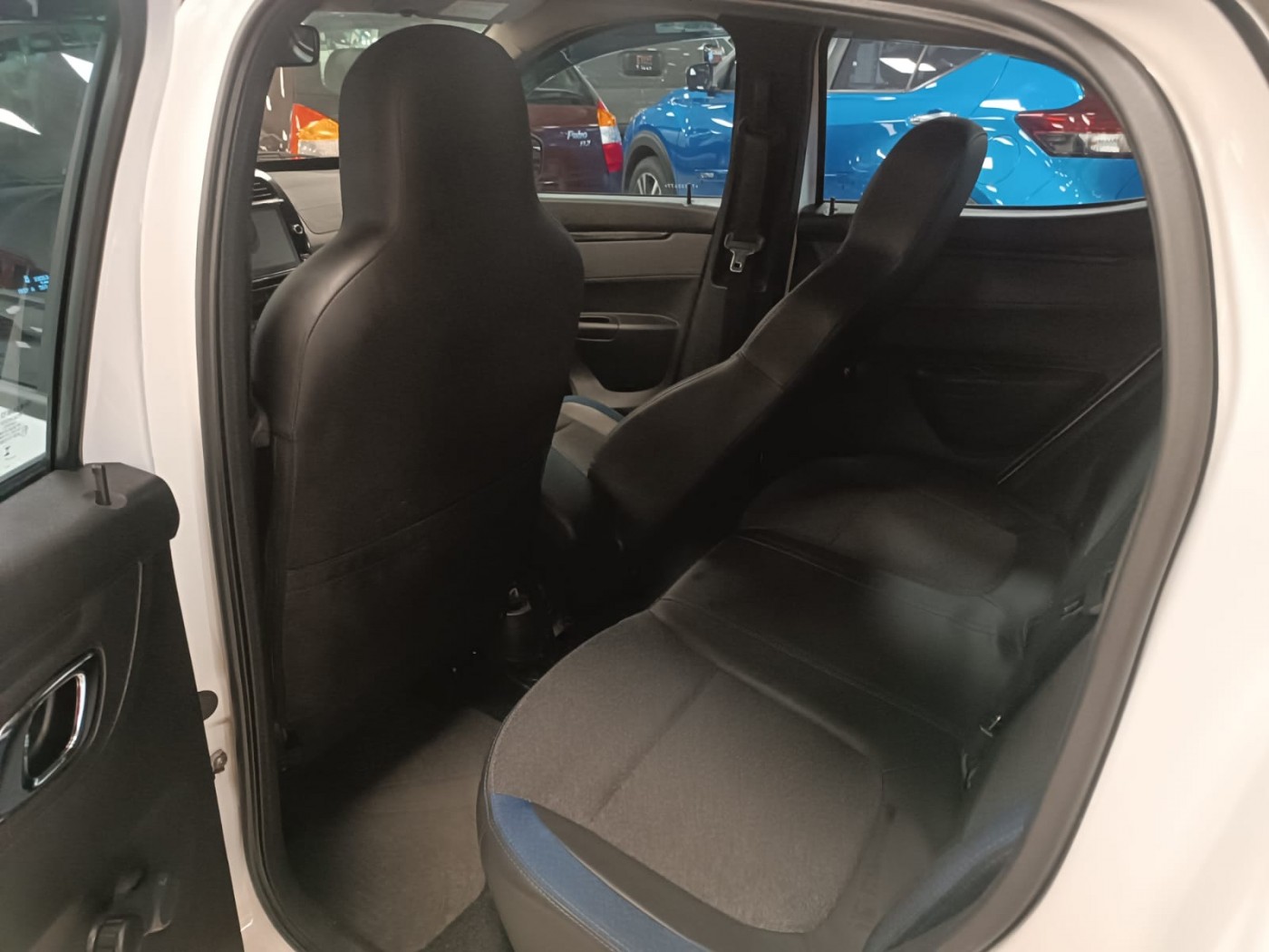 RENAULT KWID ICONIC - Foto 5