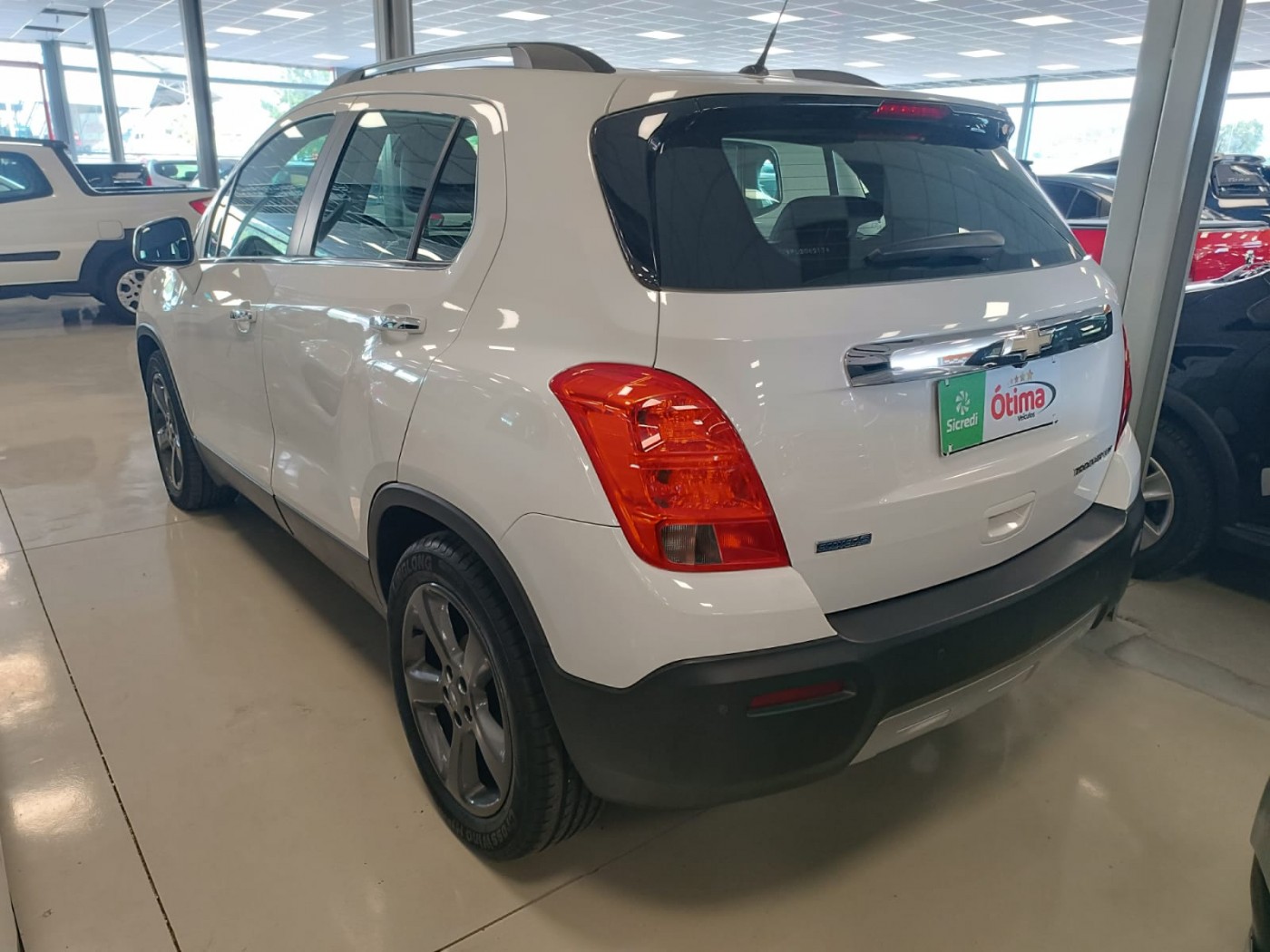 GM TRACKER LTZ 1.8  - Foto 8