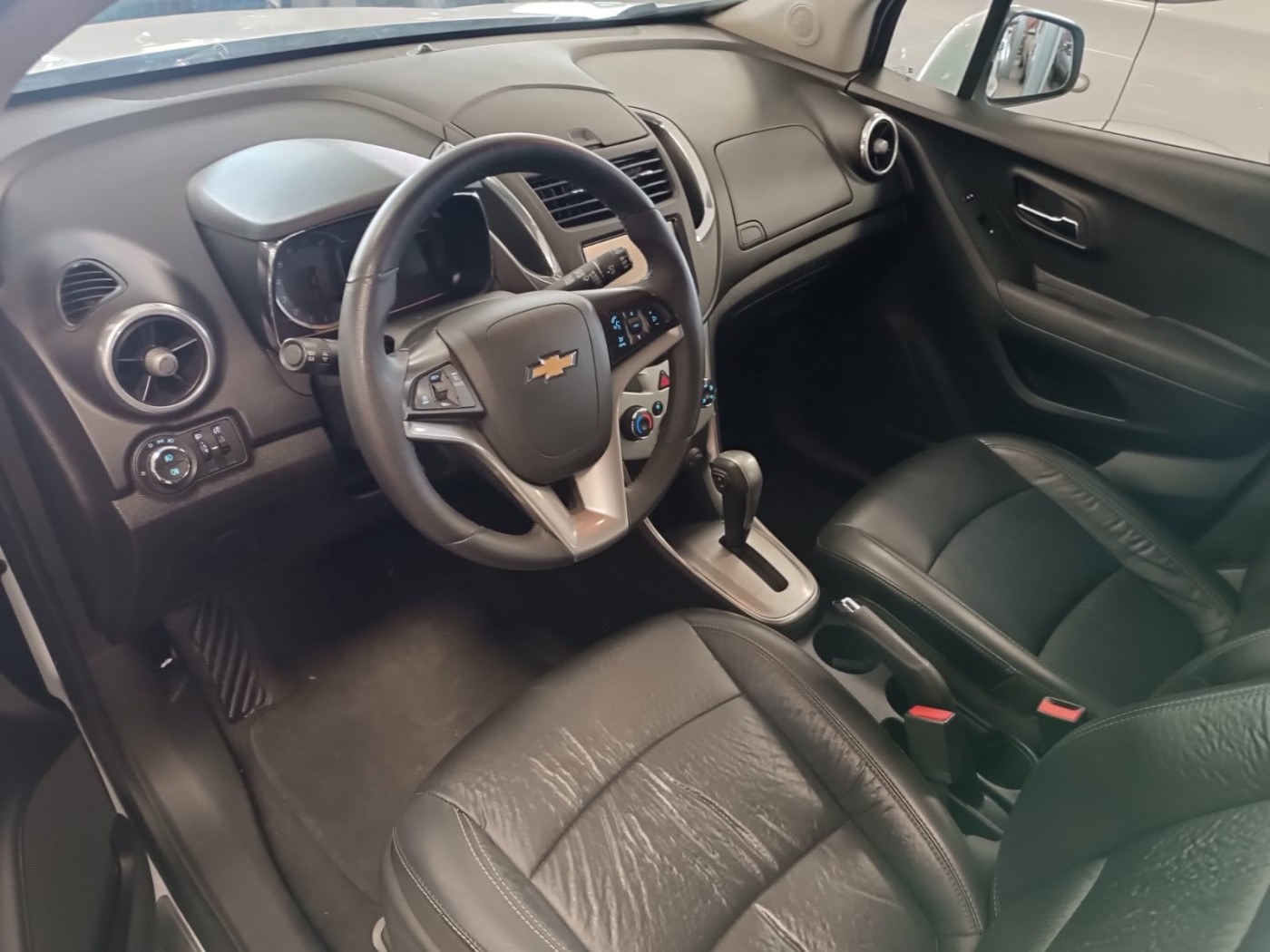 GM TRACKER LTZ 1.8  - Foto 3