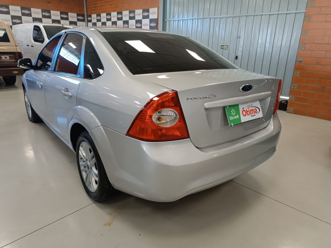 FORD FOCUS SEDAN 1.6 - Foto 7