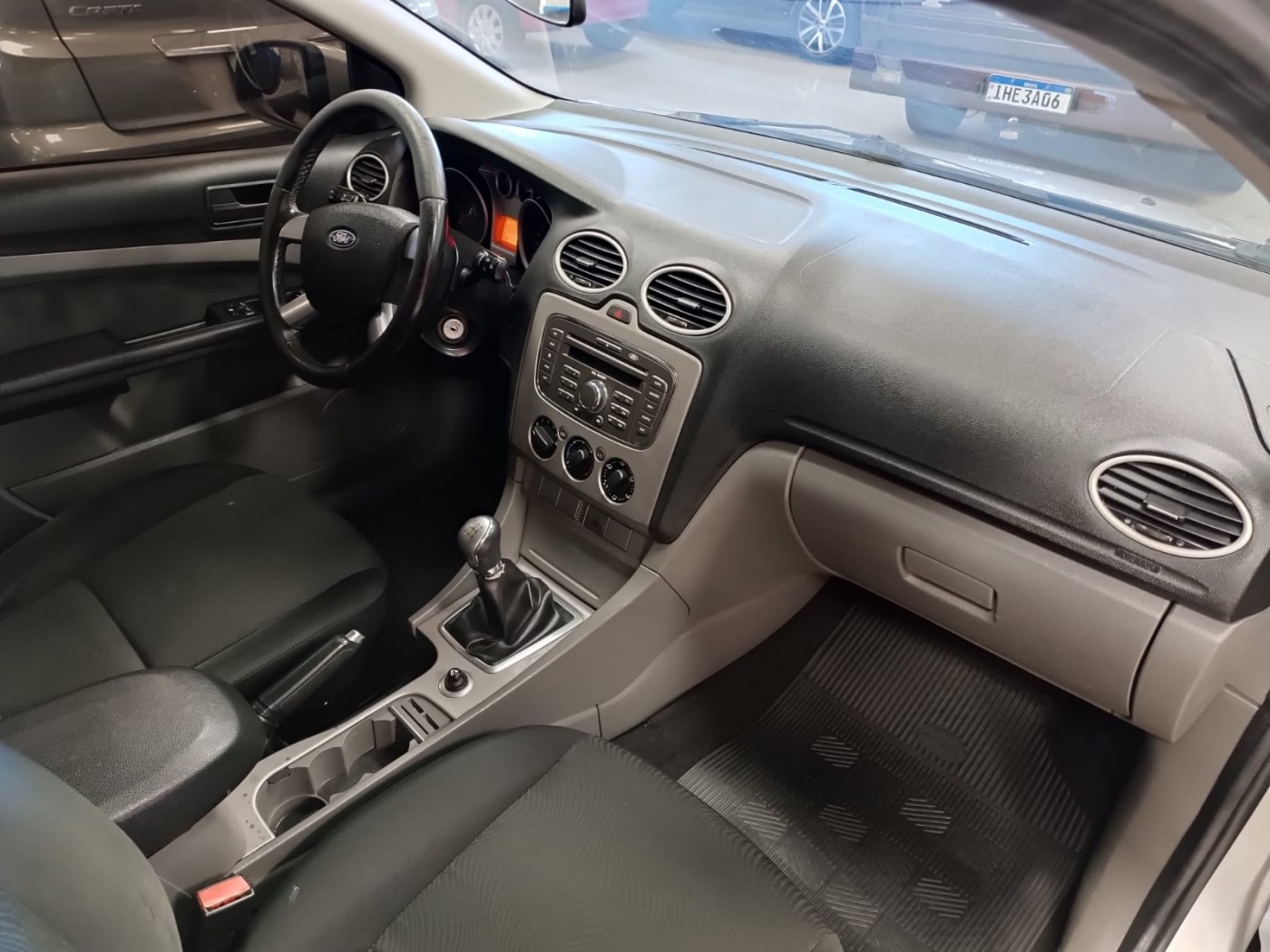 FORD FOCUS SEDAN 1.6 - Foto 4