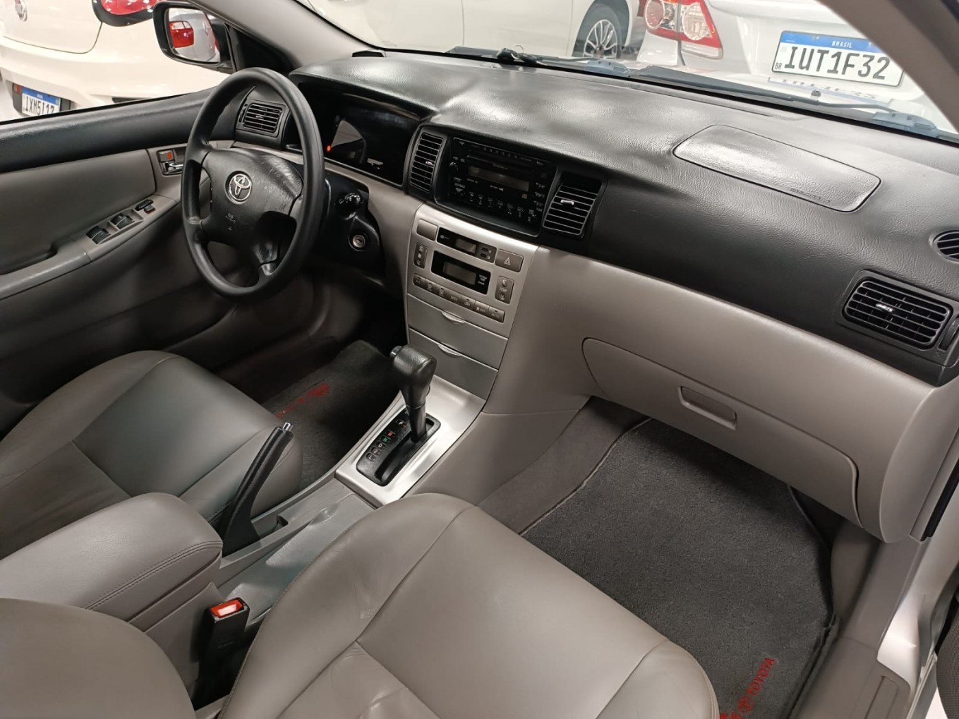TOYOTA COROLLA SEG UNICO DONO  - Foto 4