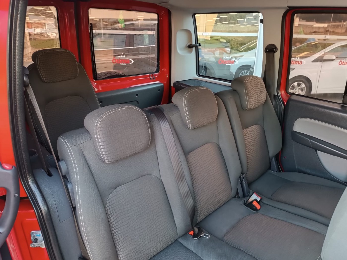 FIAT DOBLO ADVENTURE 6 LUGARES - Foto 6