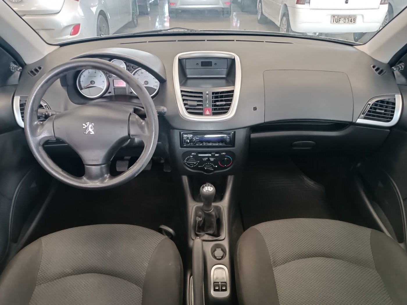 PEUGEOT 207 1.4 ACTIVE UNICO DONO  - Foto 5