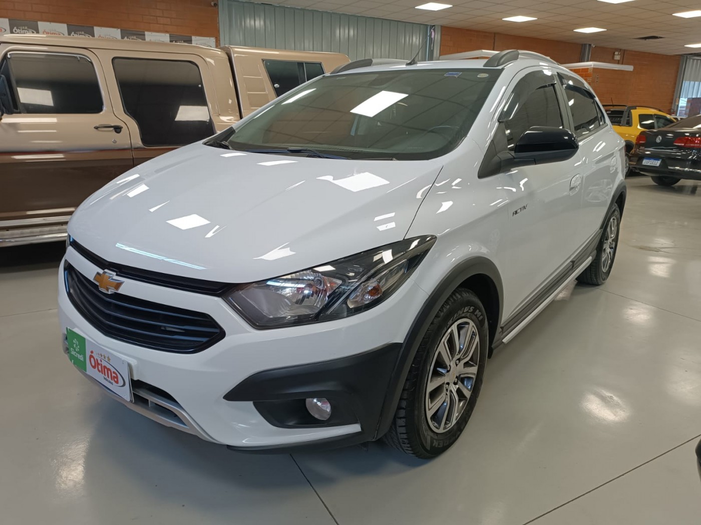 GM ONIX ACTIV 1.4 - Foto 2