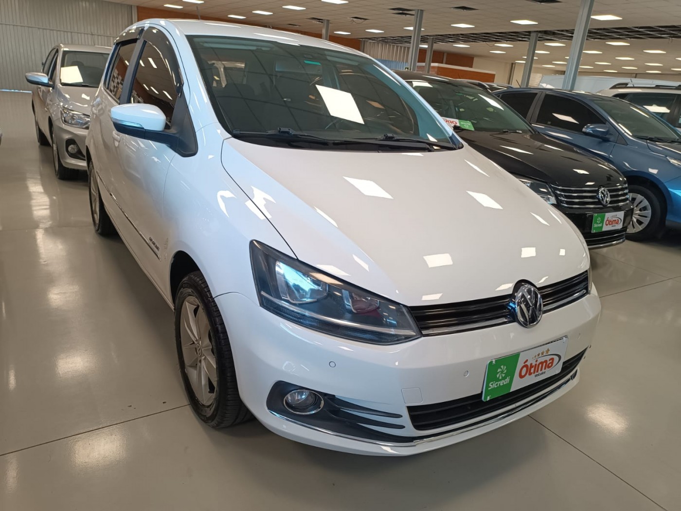 VW FOX HIGHLINE 1.6 AUTOMATICO - Foto 2