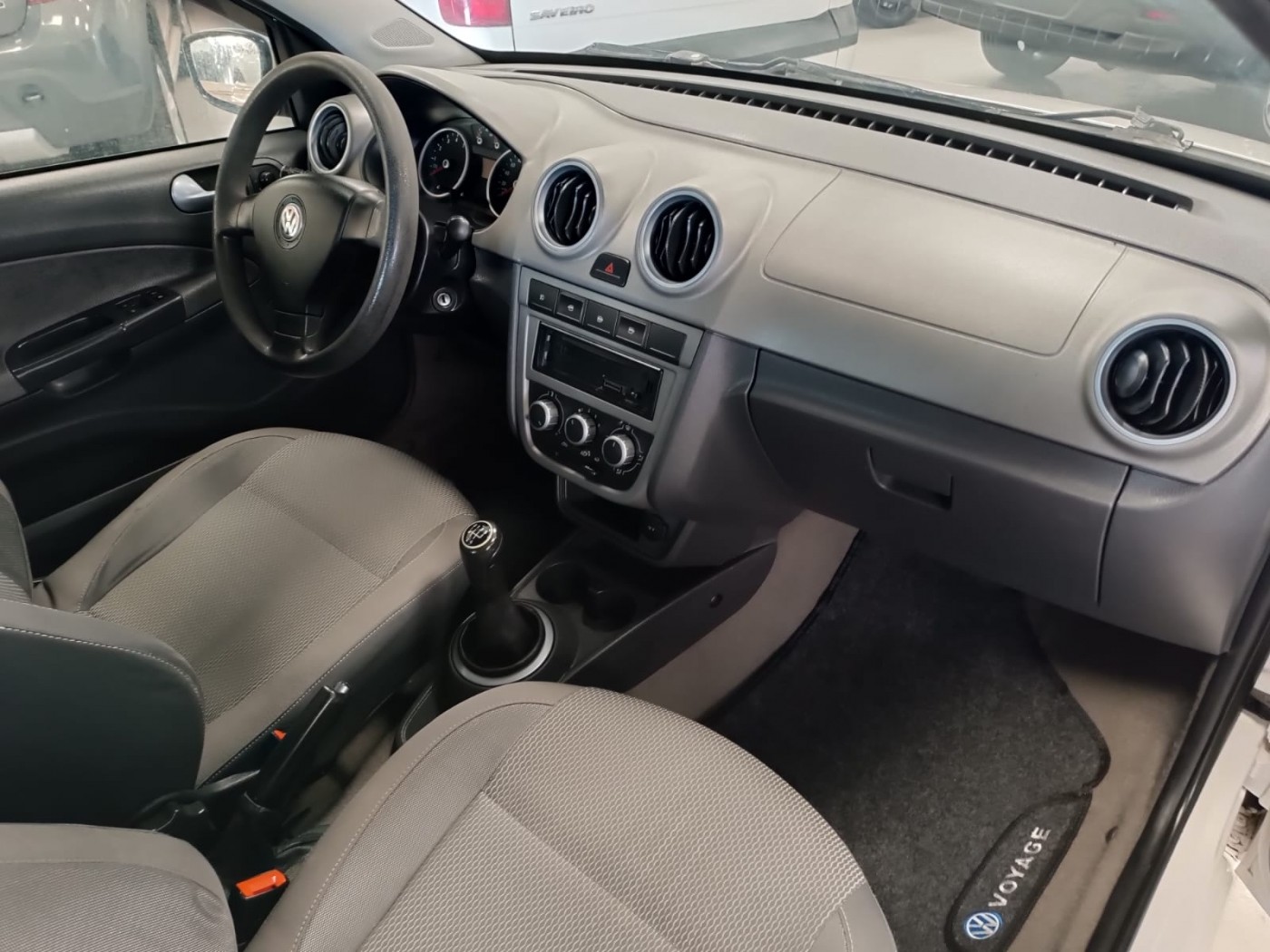 VW VOYAGE 1.6 COMFORTLINE - Foto 4