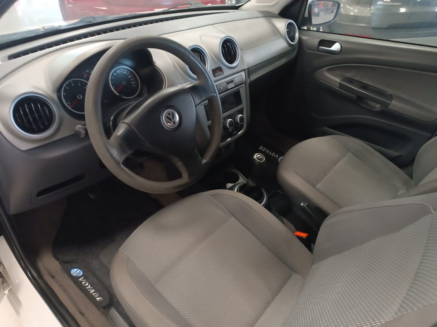 VW VOYAGE 1.6 COMFORTLINE - Foto 3