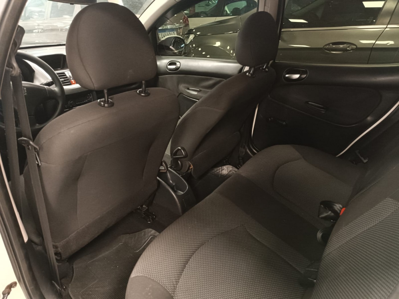 PEUGEOT 207 XR 1.4 - Foto 6