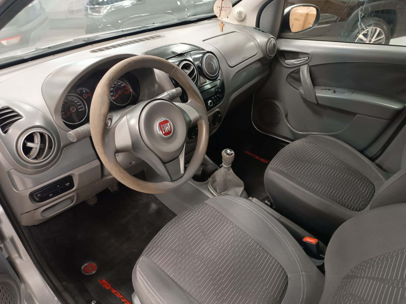 FIAT PALIO ATTRACTIVE 1.0 - Foto 3