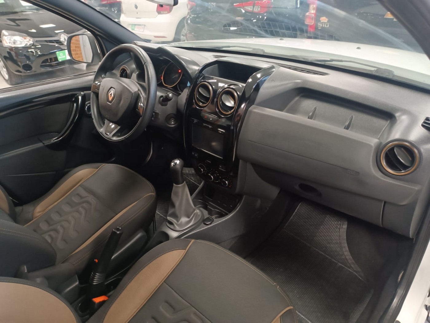 RENAULT DUSTER DAKAR 1.6 - Foto 4