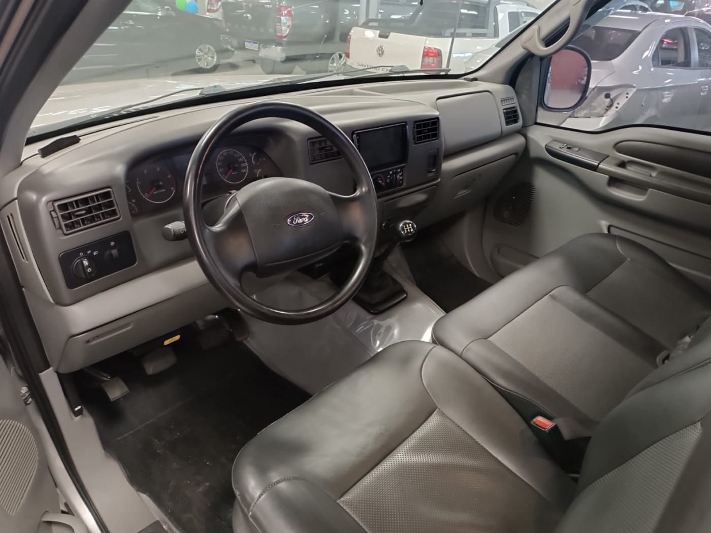 FORD F250 XLT  - Foto 3
