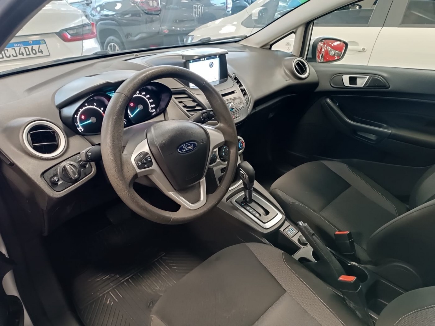 FORD NEW FIESTA 1.6  - Foto 3